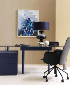 Vente en ligne de bureaux de luxe en verre et cuir pour le bureau, le home office et le smart working de haute qualité. 100% fabriqué en Italie. Livraison gratuite.