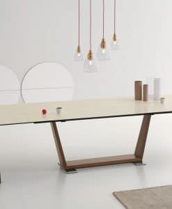 Tavolo allungabile in ceramica e legno. Piano da 200 a 300 cm. Ampia personalizzazione. Arreda il tuo soggiorno con mobili di alta qualità e made in Italy.