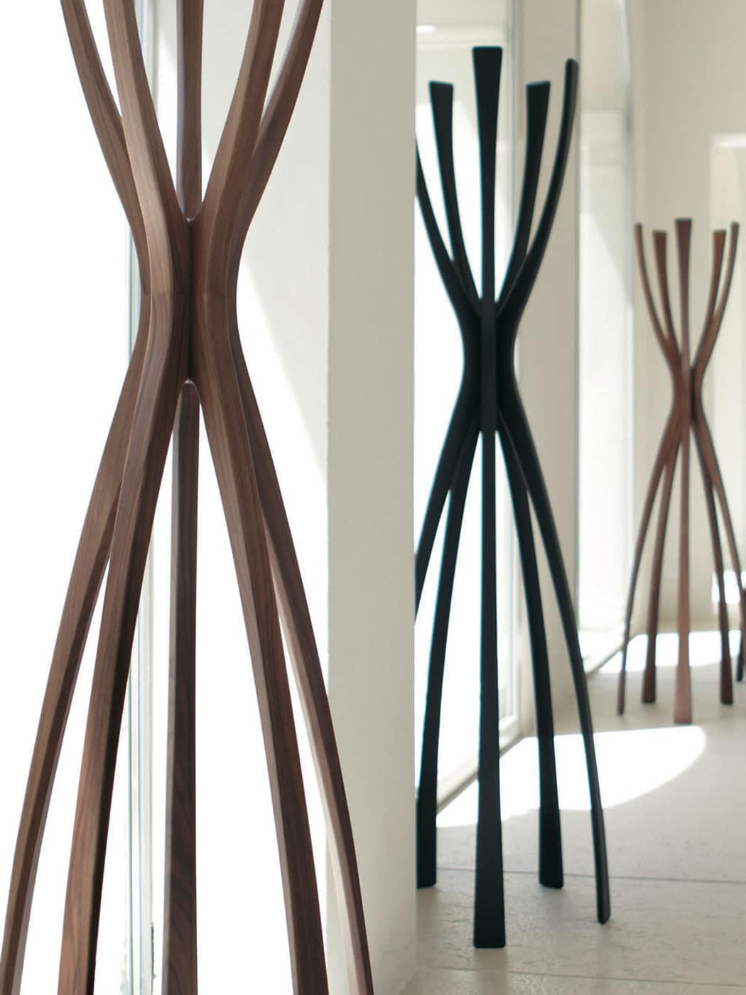 Flam solid wood coat rack - various finishes