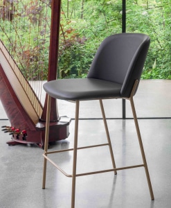 Sgabello Clo - struttura in metallo finitura oro goffrato - rivestimento ecopelle testa di moro