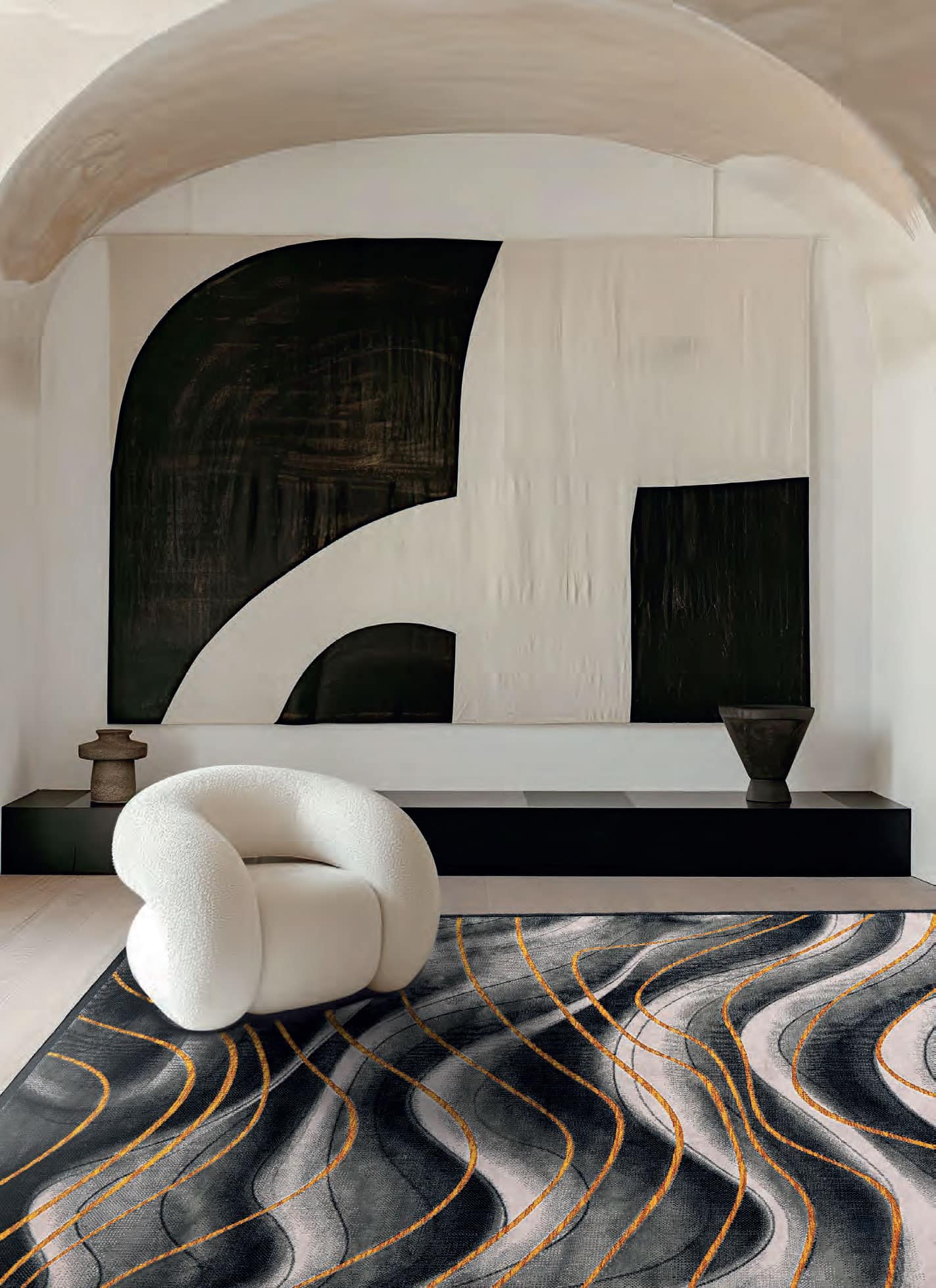 Tapis Gabrielle Ondes Gris Jaune associé à un canapé gris et mobilier en noyer