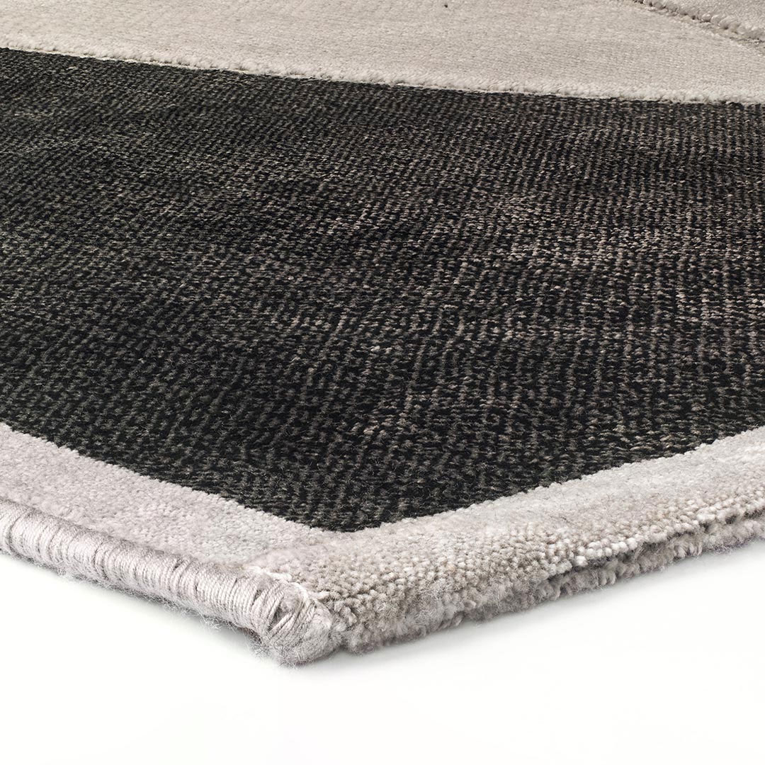 Tappeto Gabrielle 1120X/Q13 linee grigie